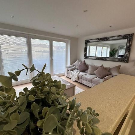 2Bed Ground Floor Flat + Garden Leilighet Sunningwell Eksteriør bilde